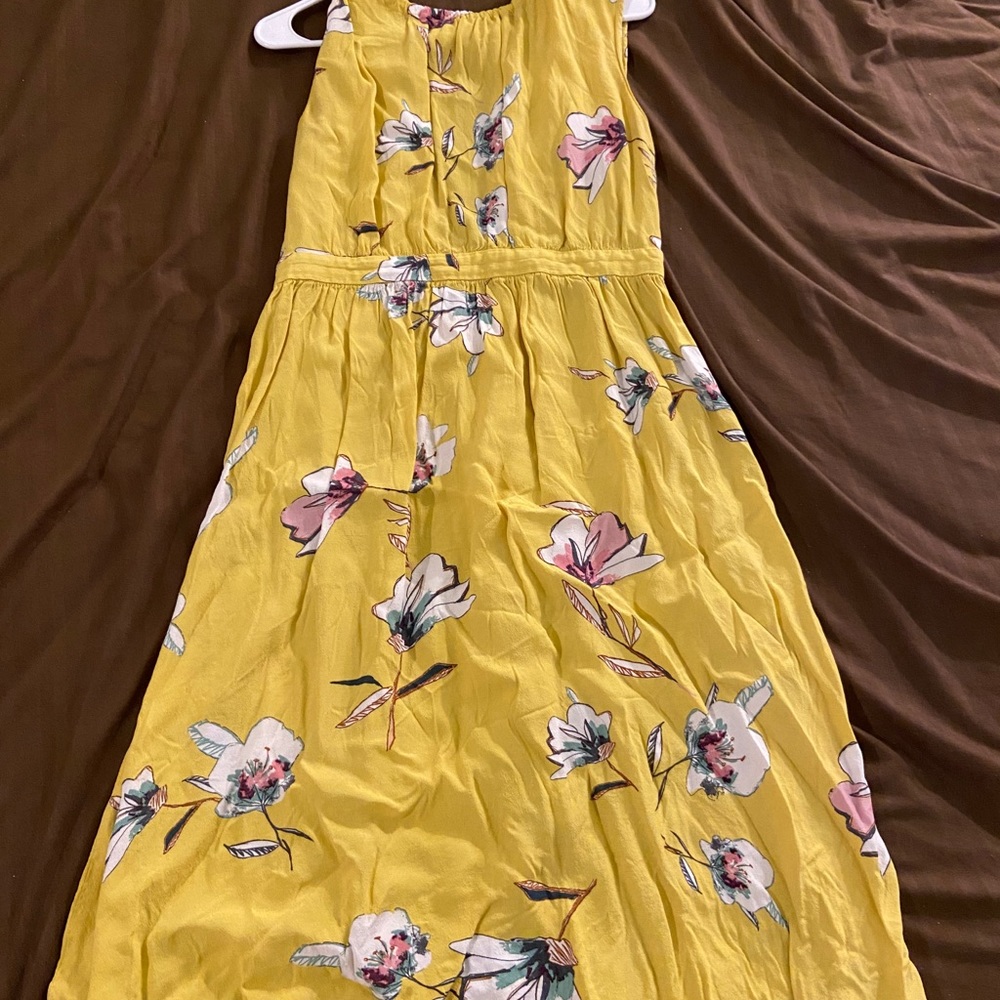 Yellow backless cotton dress